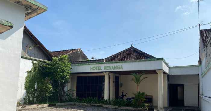 Bangunan SPOT ON 93562 Hotel Kenanga 1