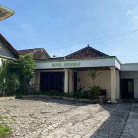 Exterior / Building 1 Hotel O Kenanga 1, Abhayagiri Restaurant Hotels