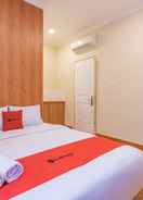 BEDROOM RedDoorz Plus @ Bagusrangin Street 2