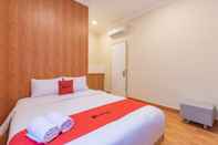 Kamar Tidur RedDoorz Plus @ Bagusrangin Street 2