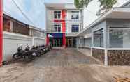 Exterior 3 RedDoorz Plus @ Bagusrangin Street 2