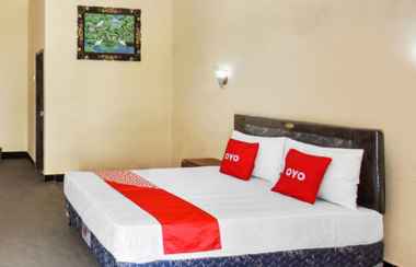 Kamar Tidur 2 Capital O 93391 Golden Manggis Hotel