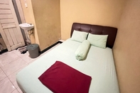 Kamar Tidur OYO 93416 Wisma Alam Syariah