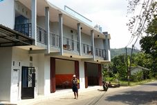 Exterior Hotel O Sawang Sana Motel Syariah Near SMAN 1 Sangkapura