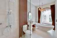 In-room Bathroom Tujuan Jogja Villas