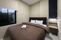 Bedroom Brenn Hotel Semarang mitra Reddoorz