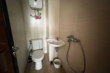 객실 내 욕실 OYO 93559 Apartemen Gateway Pasteur By Erik