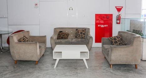 Lobby 2 Capital O 93490 Yubi Room Patraland