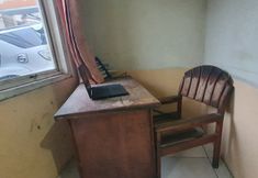 Lobby 7 OYO 93448 Padang Pasir Homestay