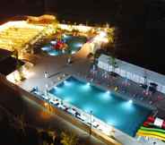 Swimming Pool 7 D'sawah Resort, Resto & Rekreasi