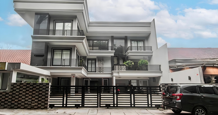 Exterior OYO 93721 RuPA Rumah Pulo Asem