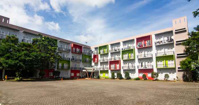 Luar Bangunan Townhouse OAK TOS Residence Tangerang