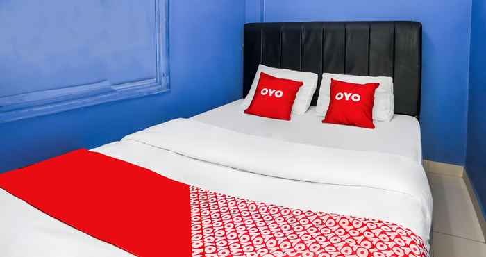 Bedroom OYO 93772 Iconiq Rooms