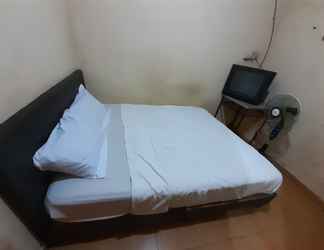 Bedroom 2 SPOT ON 93776 Intan Homestay