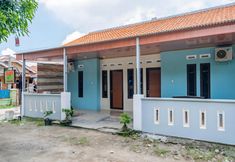 ภายนอกอาคาร 3 OYO 93741 Ayna Kost Syariah