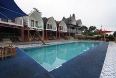 泳池 Collection O 93732 Villa Opung