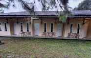 Exterior 3 RedDoorz @Kampung Istal Bogor