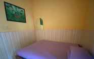 Bilik Tidur 7 OYO 93638 Lotus Guest House