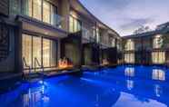 สระว่ายน้ำ 2 Luminous Resort & Spa by Areca