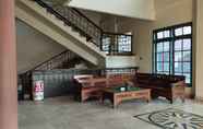 Lobby 6 SPOT ON 93534 Losmen Karunia Katingan