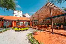 Truong Phu House (Hotel & Apartment), Rp 370.884