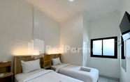 Bedroom 2 D Palma Near Lokananta Manahan Mitra RedDoorz