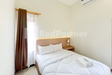 Bedroom JENGGO Riverside RedPartners Kampung Inggris Pare