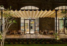 ร้านอาหาร 5 HIIVE by Fusion Binh Duong New City