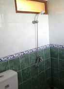 BATHROOM OYO 93764 Homestay Citra