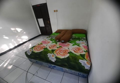Bedroom Hotel O Home Stay Syariah Habibie