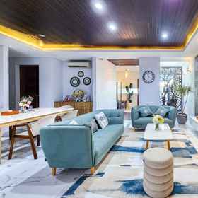 Common Space 1 Nagisa Bali的Villa Rumpi Seminyak, Joni Restaurant 酒店