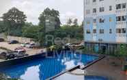 Swimming Pool 4 RedLiving Apartemen Urbantown Serpong - Aurora Rooms