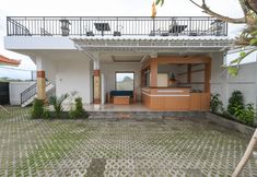 Lobby 3 Karma Guest House RedPartner