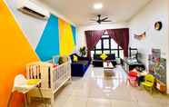 Kamar Tidur 3 Legoland 8 min walk @ Kairos Comfort Spacious Suite -3BR -Kids Friendly for Families 1-12pax