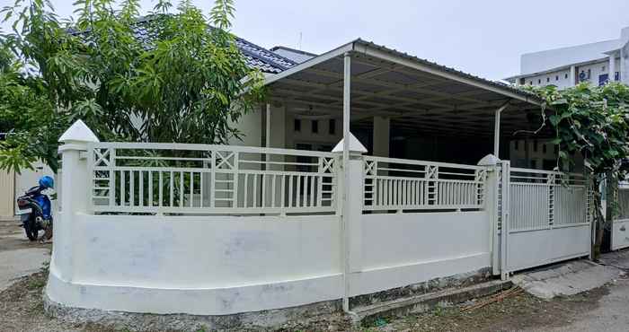 Luar Bangunan Adun Home Stay