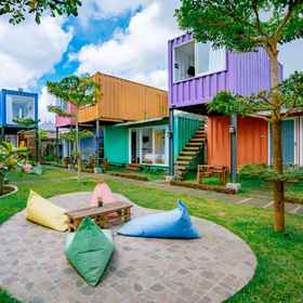Exterior / Building 1 Container Smart Stay, Khách sạn TopVibes Pool & Eatery