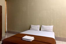 Bedroom Hotel O Athirah Kost Near Permandian Wisata Istana Mappala