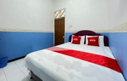 Bilik Tidur 5 OYO 93629 Villa Cemara Syariah