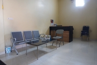 Accommodation Services OYO 93877 Atifah Homes