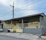 Exterior 3 SPOT ON 93879 Wunut Homestay Syariah