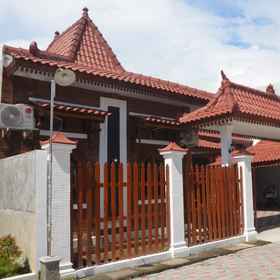 Exterior / Building 1 Capital O 93719 Homestay Omah Bidadari, Abhayagiri Restaurant Hotels