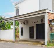 Exterior 7 OYO 93476 Owo Guest House Syariah 