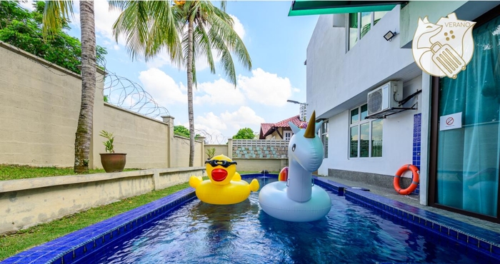 Kolam Renang Urban Villa Gem: 6R6B Pool Villa Ampang, Kuala Lumpur by Verano (26 pax)