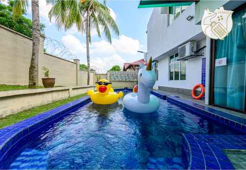 Kolam Renang Urban Villa Gem: 6R6B Pool Villa Ampang, Kuala Lumpur by Verano (26 pax)