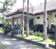 ภายนอกอาคาร 4 Capital O 93882 The Pondok Palma Villa & Resto