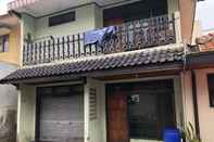 Bangunan OYO 93846 Gerlong Homestay