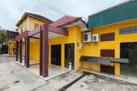 Exterior OYO 93521 Wisma Flamboyan 