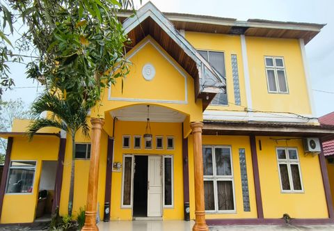 Exterior OYO 93521 Wisma Flamboyan 