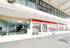 Exterior 2 OYO 93828 Apartemen Tamansari Panoramic By Narel Room