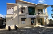 Luar Bangunan 6 OYO 93744 Guest House Akbarrinna